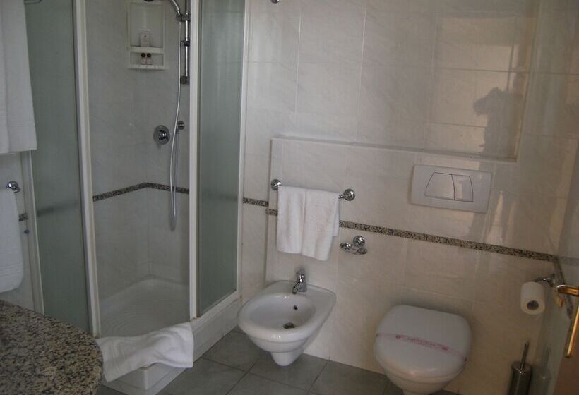 חדר סטנדרט לארבעה, King S House Hotel Resort