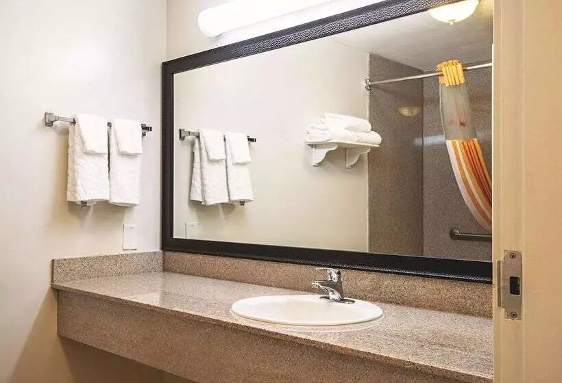 اتاق استاندارد با 2 تخت دوبل, La Quinta Inn By Wyndham Vancouver Airport