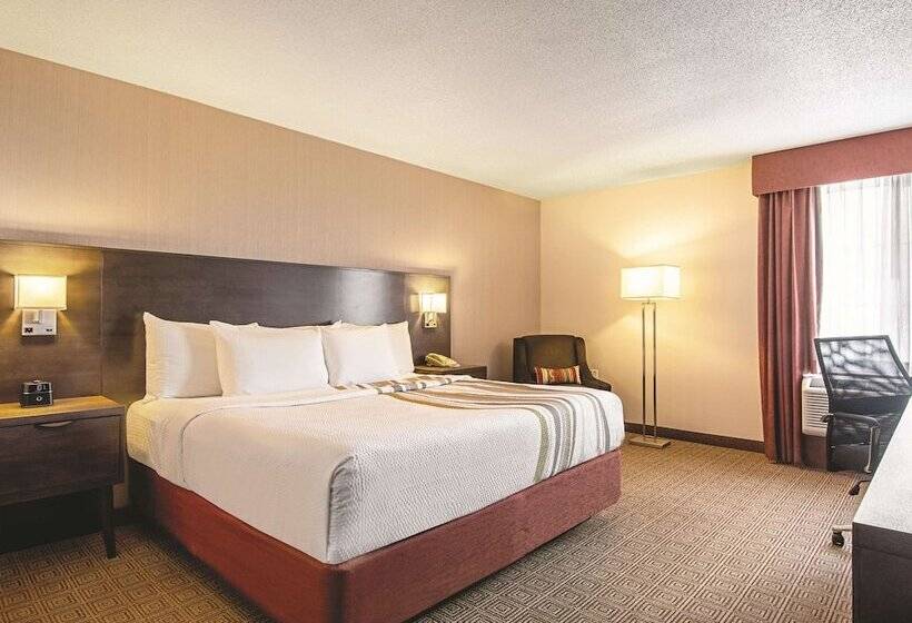 Номер Стандарт Двуспальная Кровать Адаптированный для Инвалидов, La Quinta Inn By Wyndham Vancouver Airport