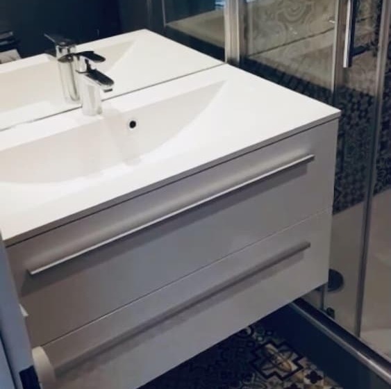 标准间, Lindenhof