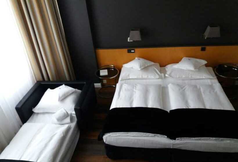 标准三人间, Lindenhof