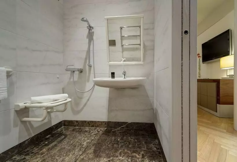 اتاق استاندارد, Meliá Genova