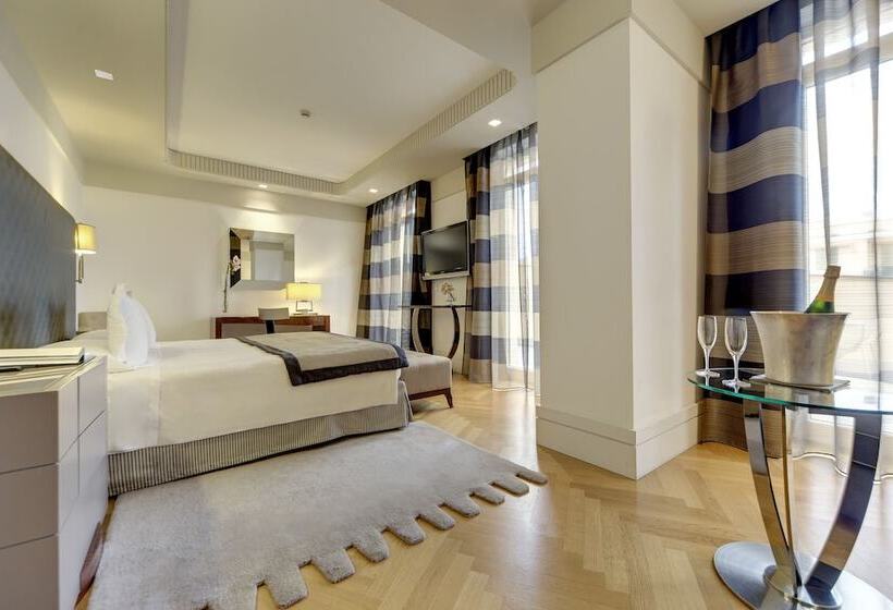 Полулюкс, Meliá Genova