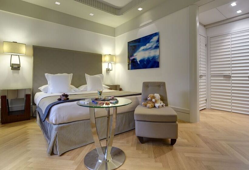 Семейный Номер, Meliá Genova