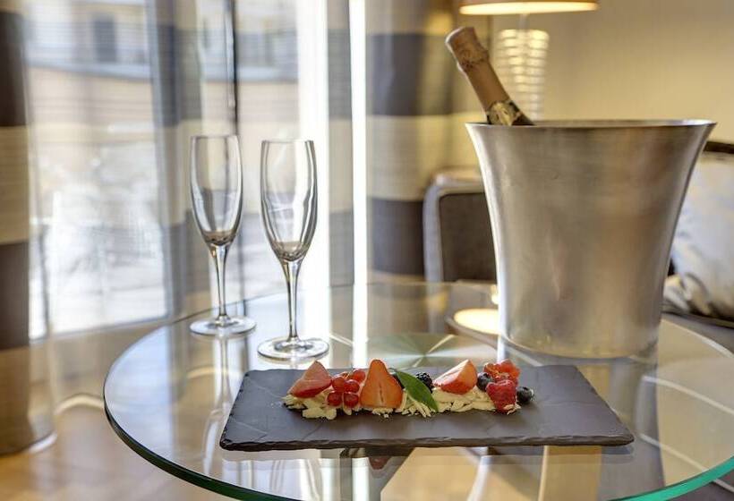 Номер Стандарт с Террасой, Meliá Genova