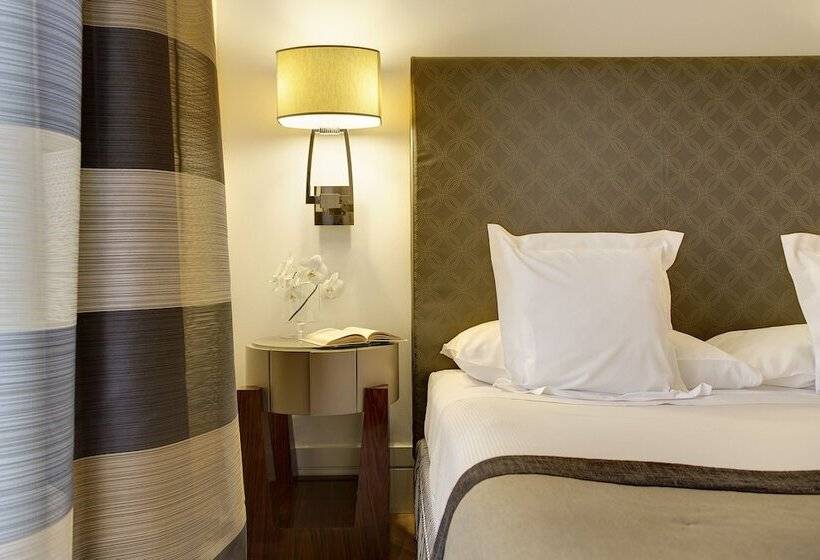 Номер Стандарт с Террасой, Meliá Genova