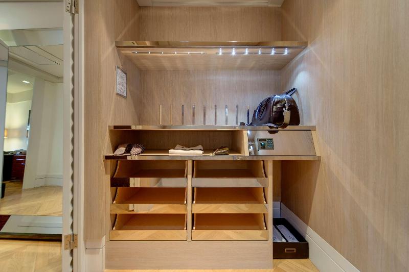 Полулюкс, Meliá Genova