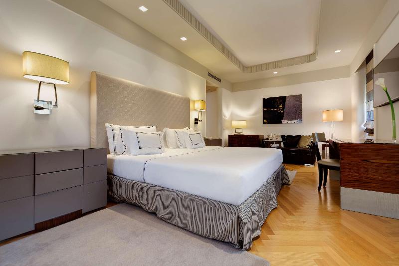 Полулюкс, Meliá Genova