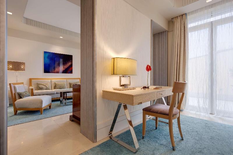 Люкс с Террасой, Meliá Genova