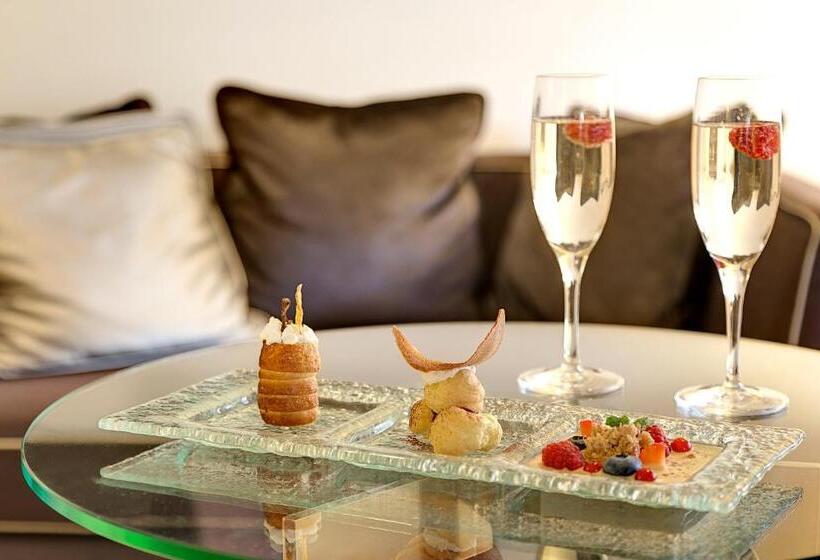 Полулюкс, Meliá Genova