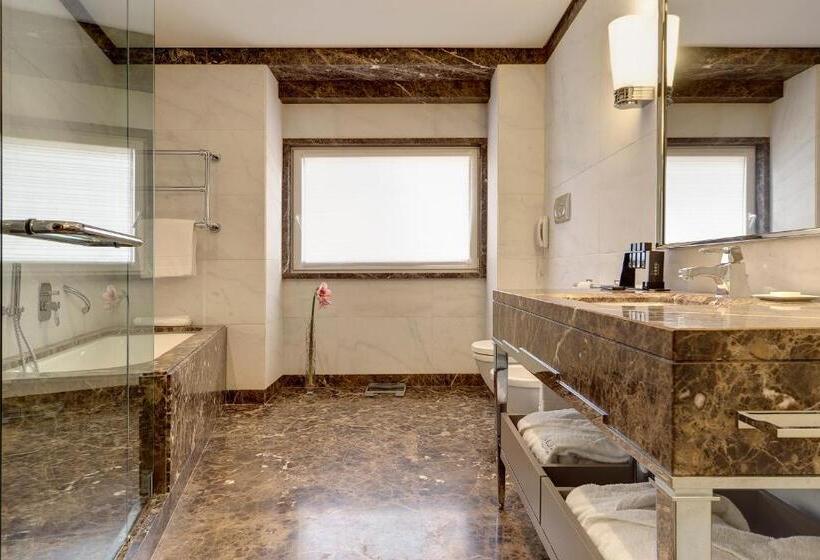 Полулюкс, Meliá Genova
