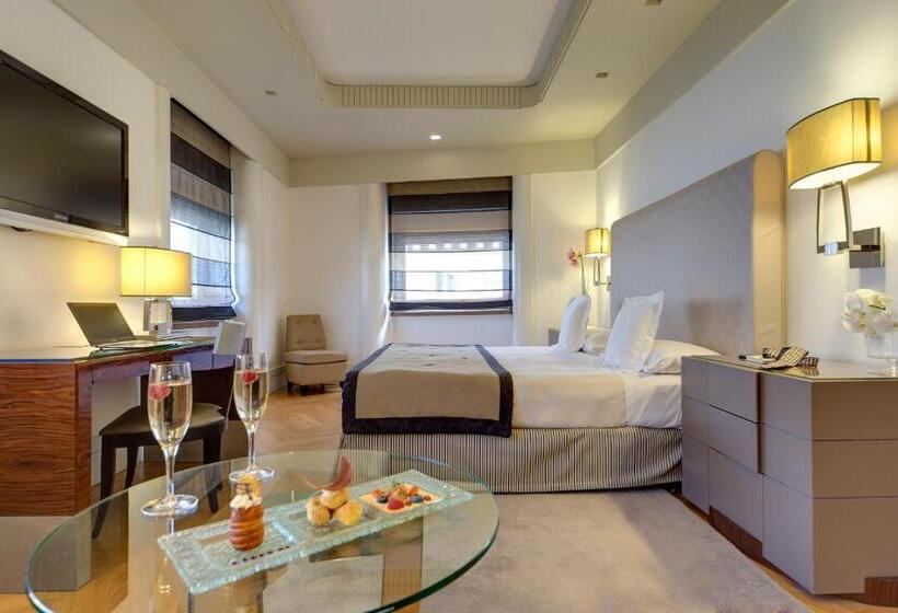 Полулюкс, Meliá Genova