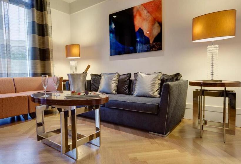 Люкс с Террасой, Meliá Genova