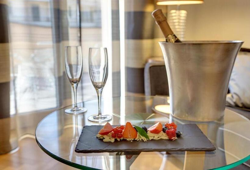 Номер Стандарт с Террасой, Meliá Genova