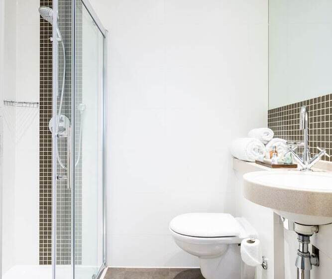 行政房间, Montagu Place