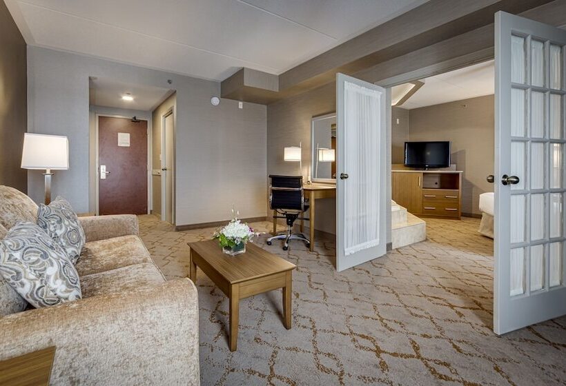 جناح, Monte Carlo Inn Vaughan Suites