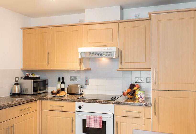 Апартаменты 2 Спальни, Premier Suites Birmingham