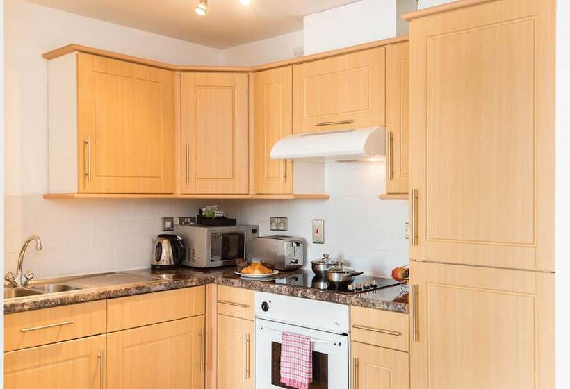 Апартаменты 2 Спальни, Premier Suites Birmingham