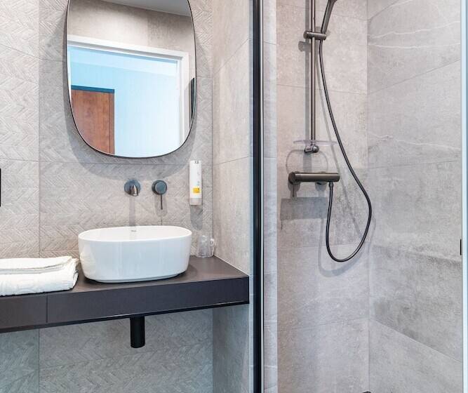 اتاق استاندارد, Qubus Hotel Zielona Góra