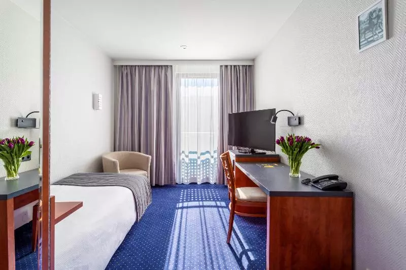 スタンダードシングルルーム, Qubus Hotel Zielona Góra