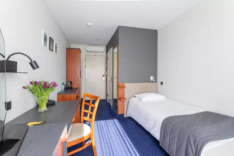 スタンダードシングルルーム, Qubus Hotel Zielona Góra