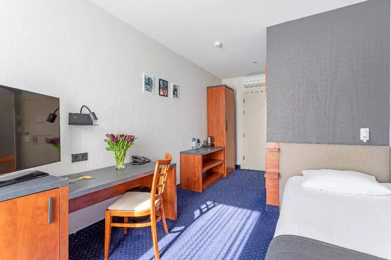 スタンダードシングルルーム, Qubus Hotel Zielona Góra