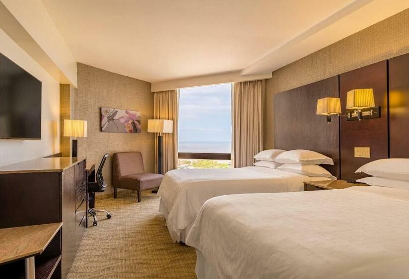 חדר קלאב, Sheraton Grand Panama