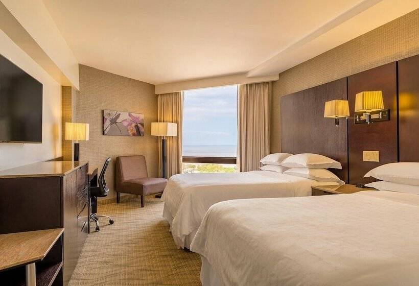 חדר קלאב, Sheraton Grand Panama