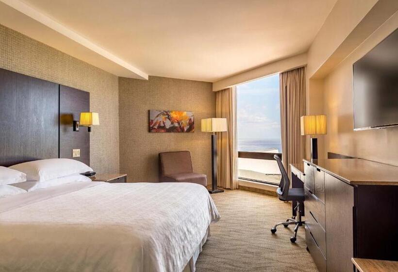 חדר קלאב עם מיטת קינג, Sheraton Grand Panama