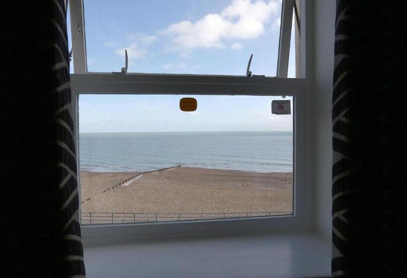 オーシャンビュースタンダードルーム, Shore View