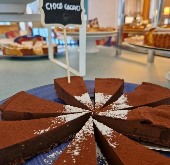 اتاق خانوادگی, Soleblu