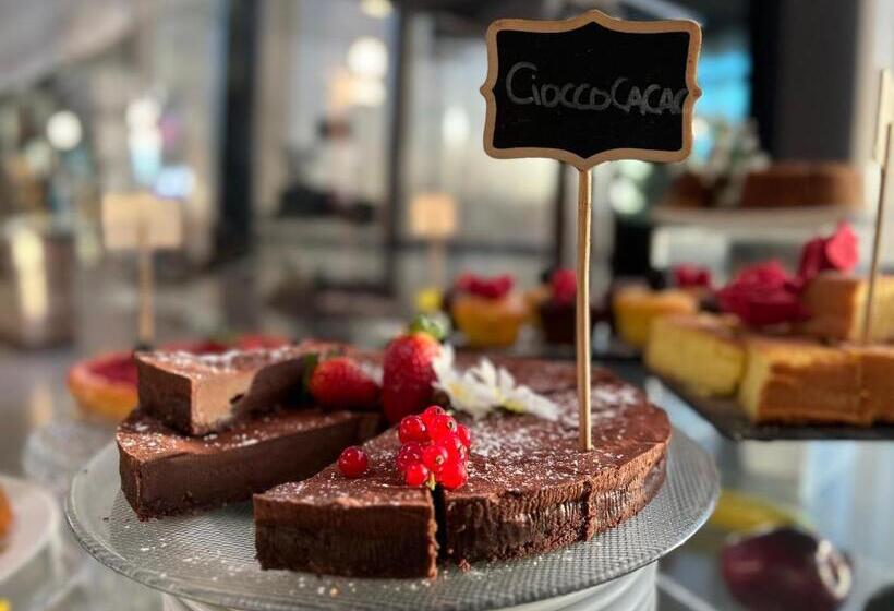 اتاق استاندارد سه تخته با بالکن, Soleblu