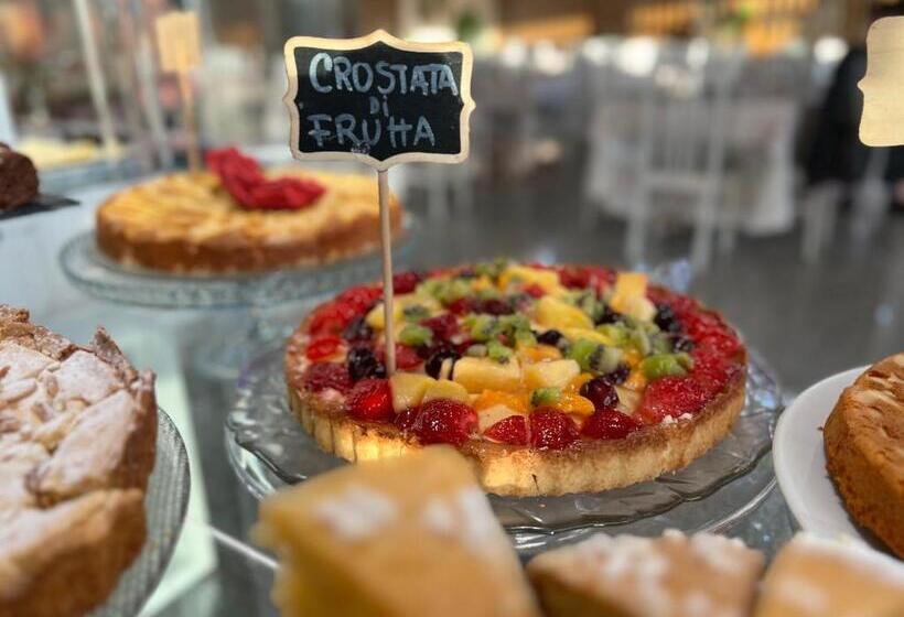 اتاق استاندارد چهارنفره با بالکن, Soleblu