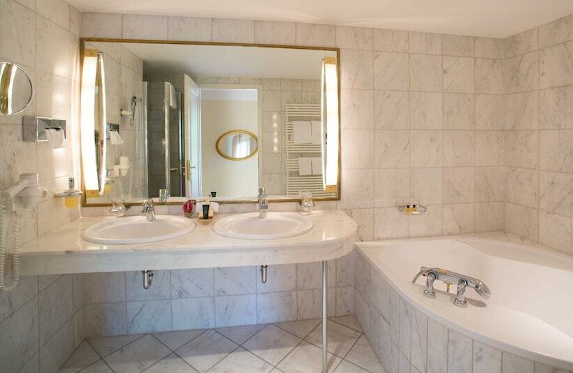 Люкс, Victor S Residenz Hotel Saarbrücken