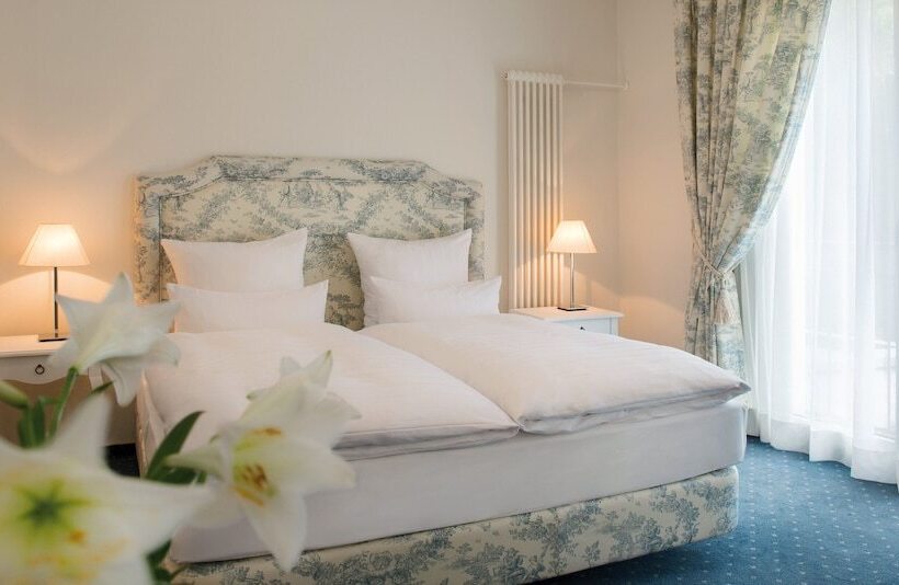 Полулюкс, Victor S Residenz Hotel Saarbrücken