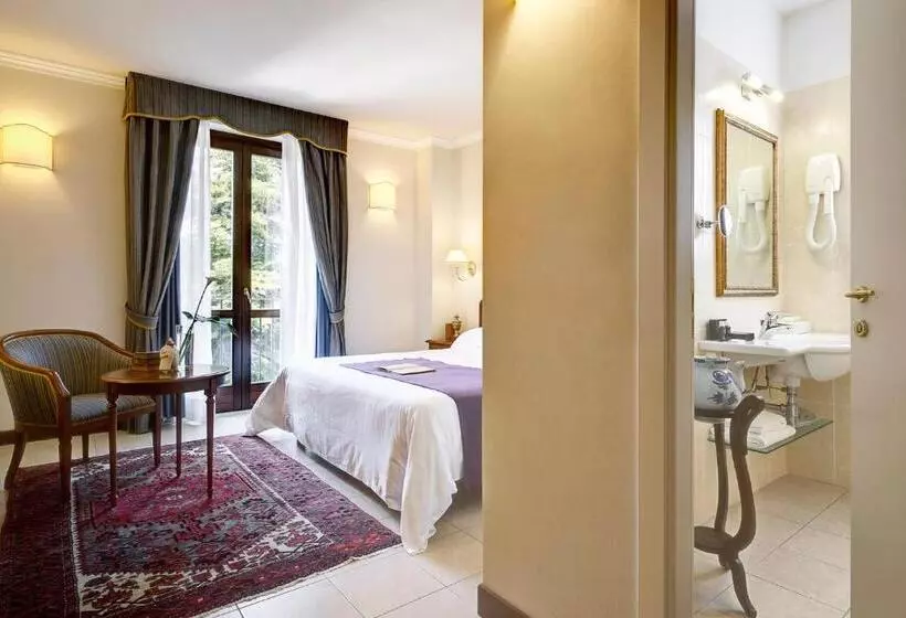 Comfort-huone, Villa Cattani Stuart Xvii Secolo