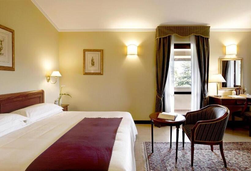 주니어 스위트, Villa Cattani Stuart Xvii Secolo