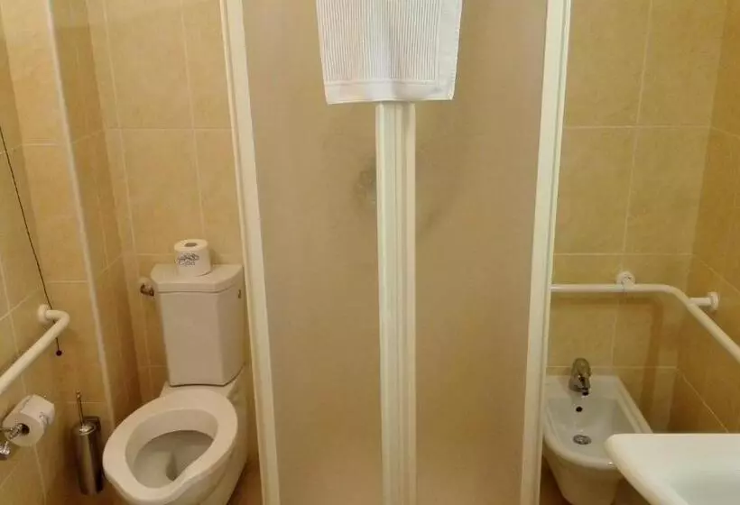 Standard-invahuone, Villa Cattani Stuart Xvii Secolo