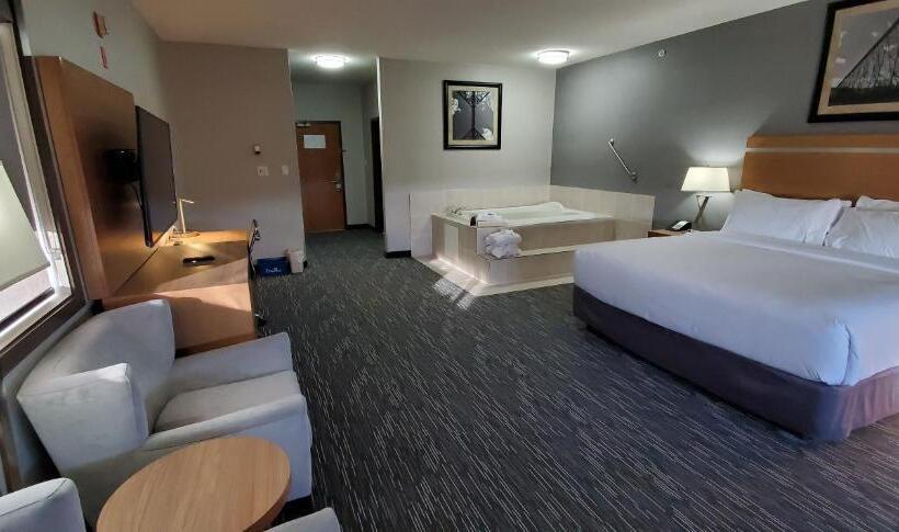 Deluxe Suite, Wingate By Wyndham Lethbridge