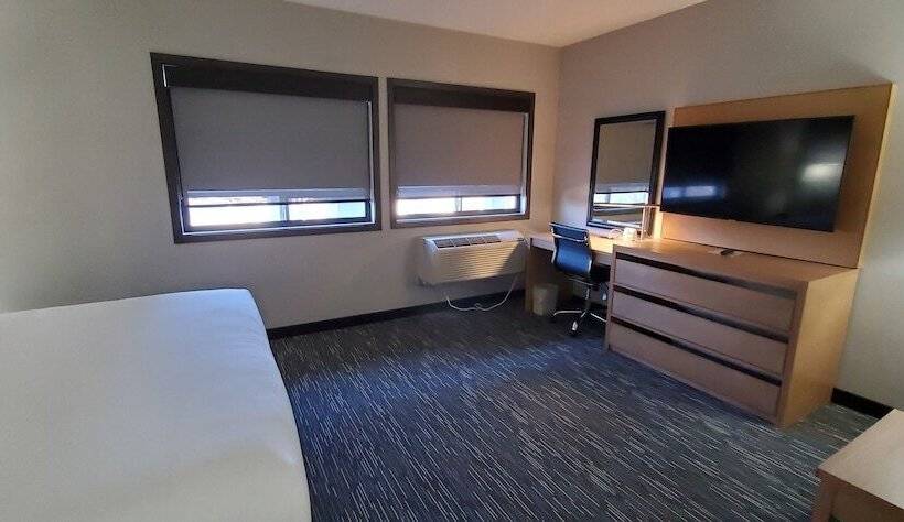 Superior Suite, Wingate By Wyndham Lethbridge
