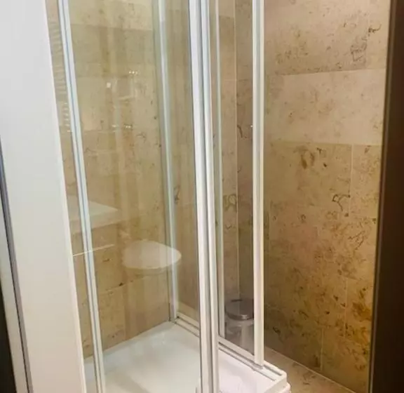 エコノミールーム, Achat Hotel Regensburg Herzog Am Dom