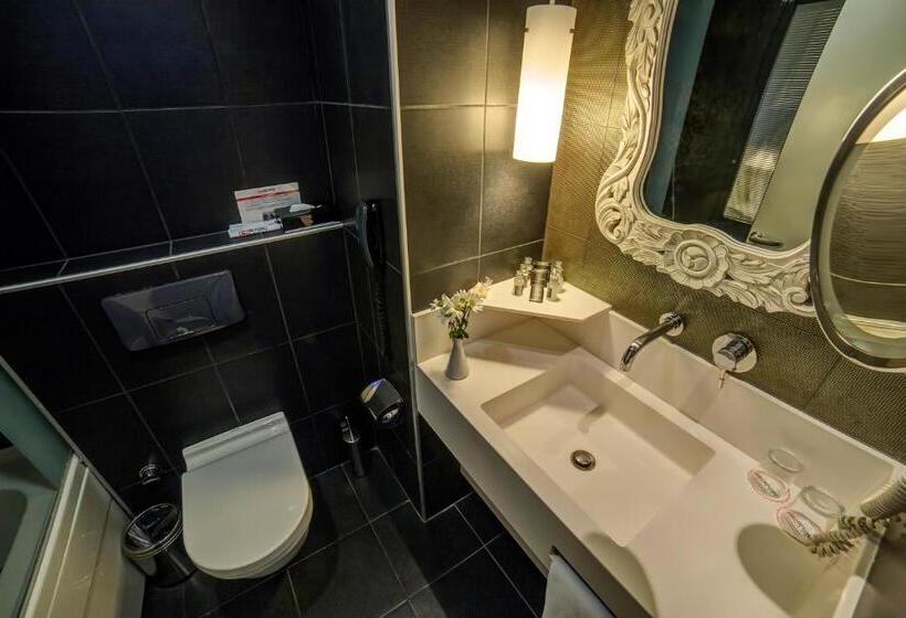 Quarto Deluxe, Beyond