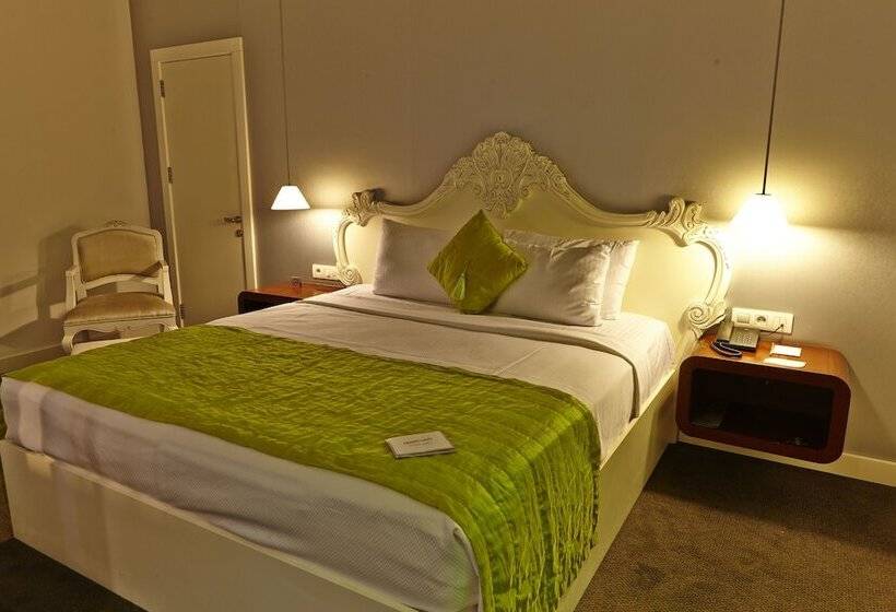 Quarto Deluxe, Beyond