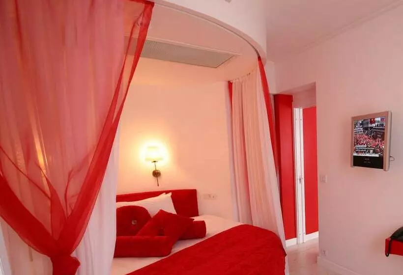 Suite, Beyond