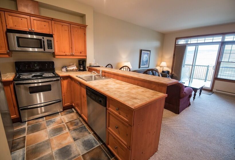 דירת חדר, Cap Tremblant