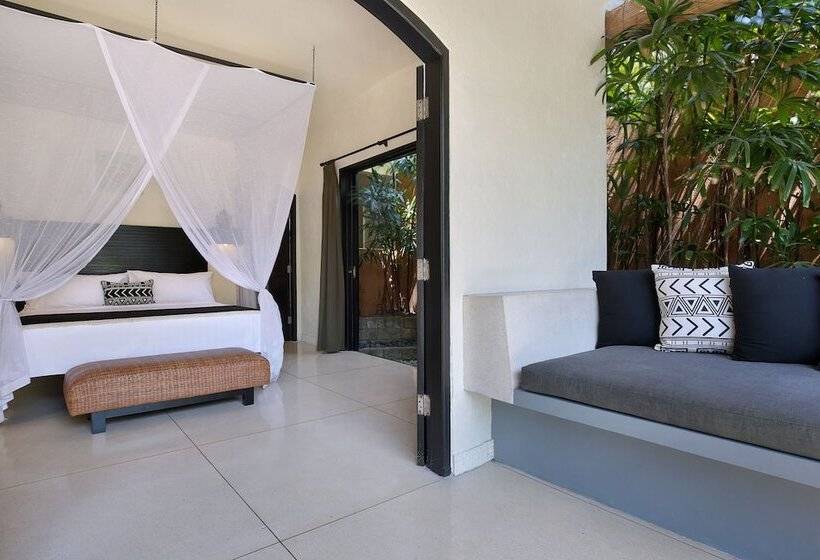 Вилла 3 Спальни с Бассейном, Impiana Private Villas Seminyak