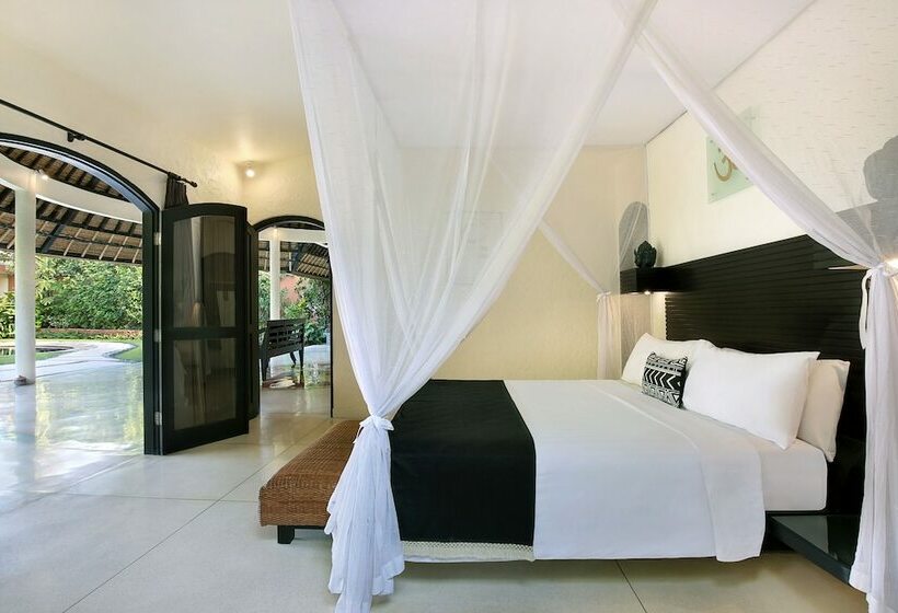 فيلا 3 غرف نوم مزودة بحمام سباحة, Impiana Private Villas Seminyak