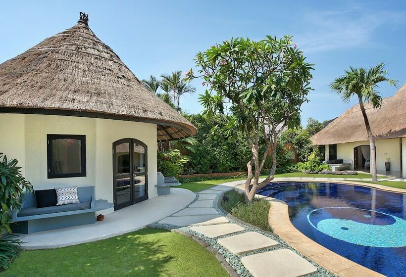 فيلا 3 غرف نوم مزودة بحمام سباحة, Impiana Private Villas Seminyak