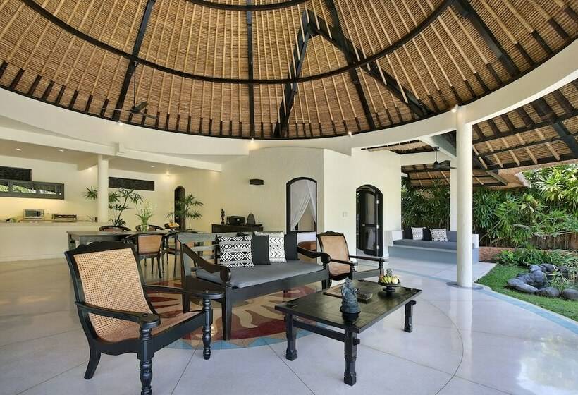 فيلا 3 غرف نوم مزودة بحمام سباحة, Impiana Private Villas Seminyak