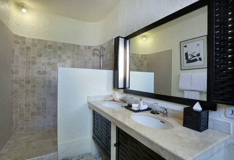 فيلا 3 غرف نوم مزودة بحمام سباحة, Impiana Private Villas Seminyak